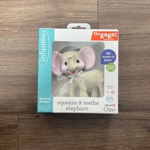 Infantino squeeze and teething elephant